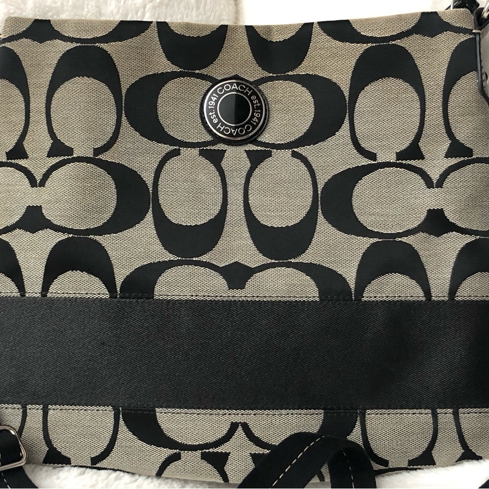 Coach  Crossbody Bag in Black.